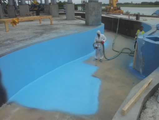  Polyurea Sprey yüzme havuzu, Su Parkları ve Oyun Alanları Su Yalıtımı Uygulaması